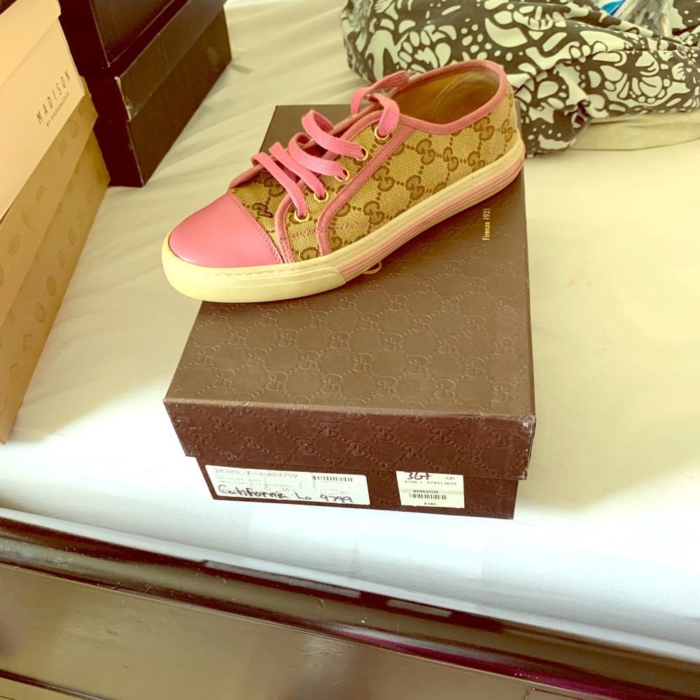 Gucci Sneakers